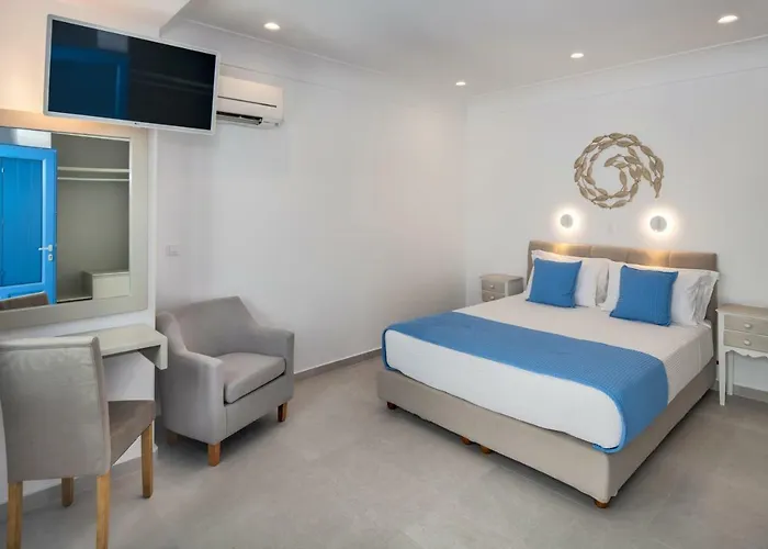 Hotel Break Fira (Santorini)