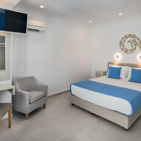 Отель Break Тира